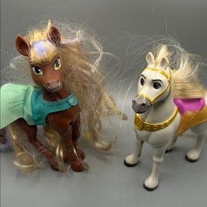 Majestic Horse Duo Playset with Brown and White Horses
